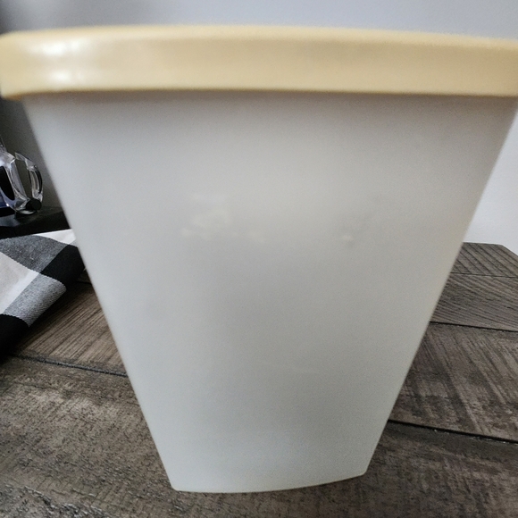 Vintage Tupperware Square Freezer Container Made in USA - Picture 6 of 7